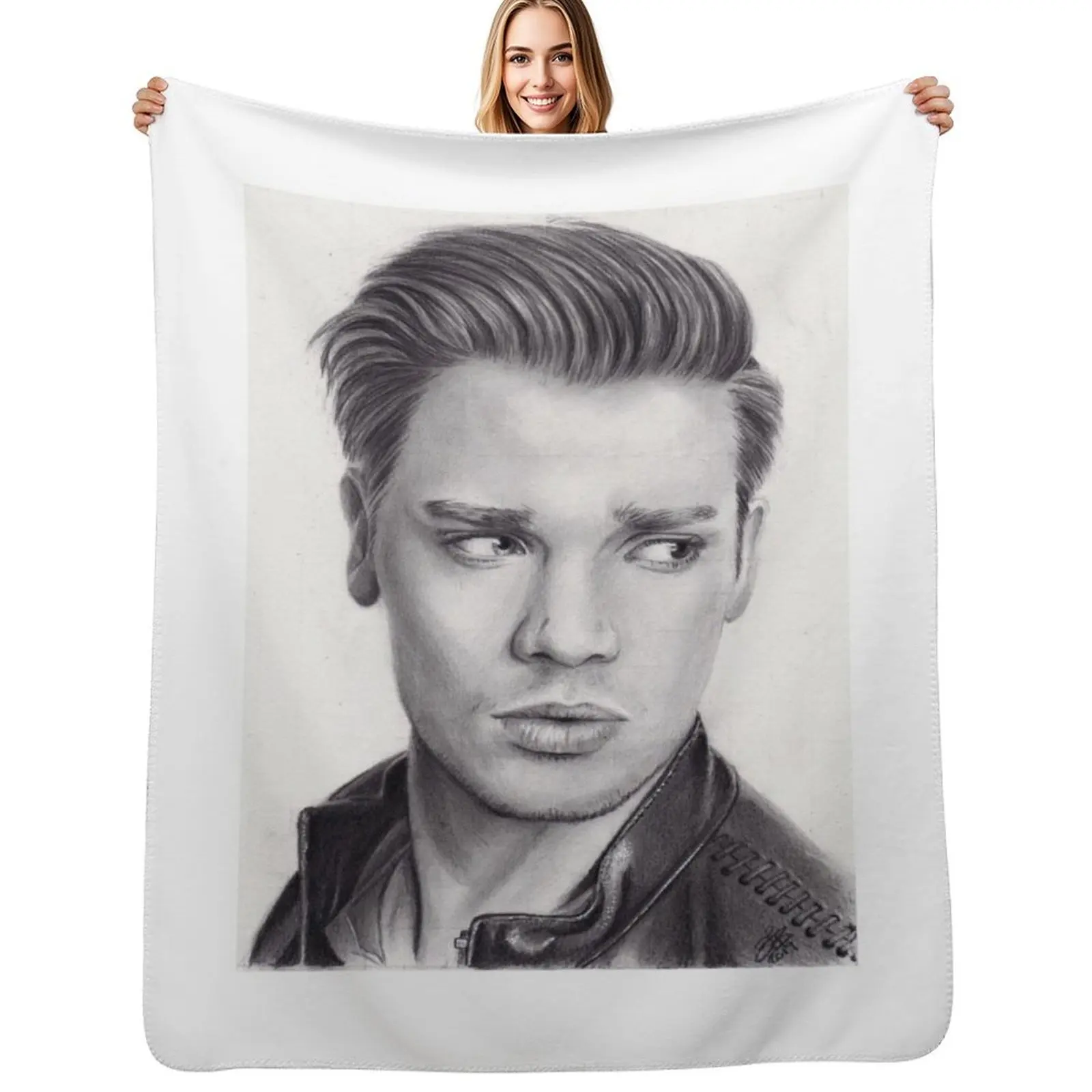 

Dominic Sherwood Throw Blanket Durable Warm Blanket for Daily Home Use