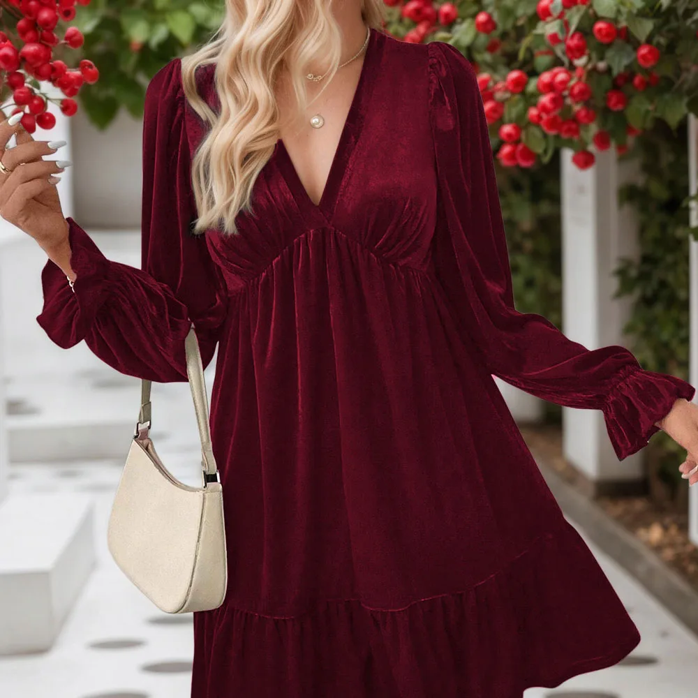 Robe de soirée élégante bordeaux, col en V profond, manches longues, robe de soirée formelle, couleur sophistiquée, Silhouette féminine, Banquet, mariage