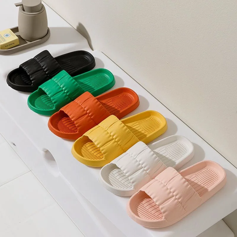 2026 New Soft Bottom Slippers for Women Home Bathroom Home Bath Non-slip Couple Summer Sandals for Men Summer Wear Comfortable