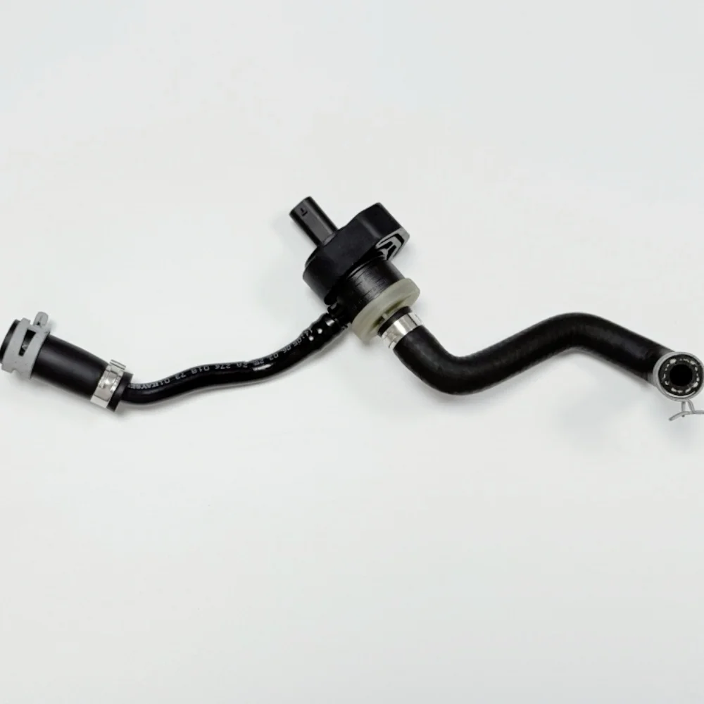 

A2740187301 Genuine Engine Breathing Vent Pipe Line For Mercedes Benz C E GLC CLK CLS OEM A2740181200 A0009976912 A2740182101