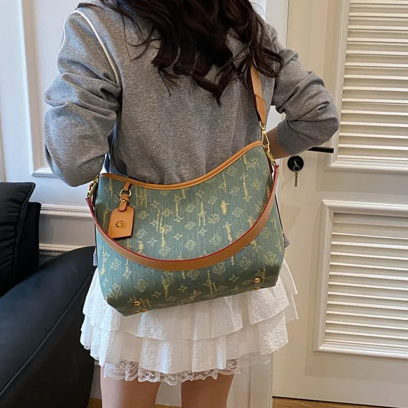 Textured Leather Diaper Bag Original Retro Shopping Party Women Handbag Large Capacity Square Satchel Best Superstar