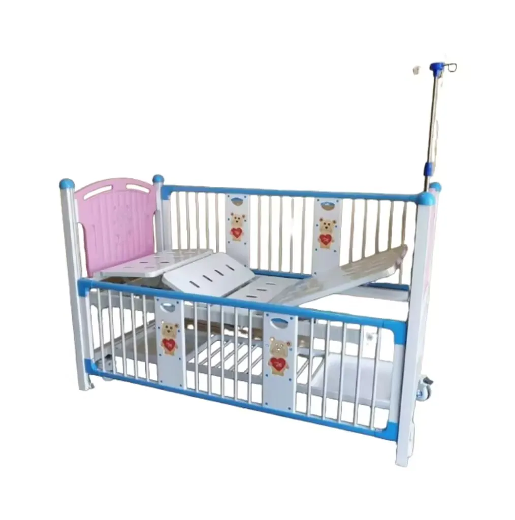 سرير رعاية الطفل اليدوي من الدرجة المستشفى مع مرتبة قابلة للإزالة ونظام كرنك من الفولاذ والمواد المعدنية