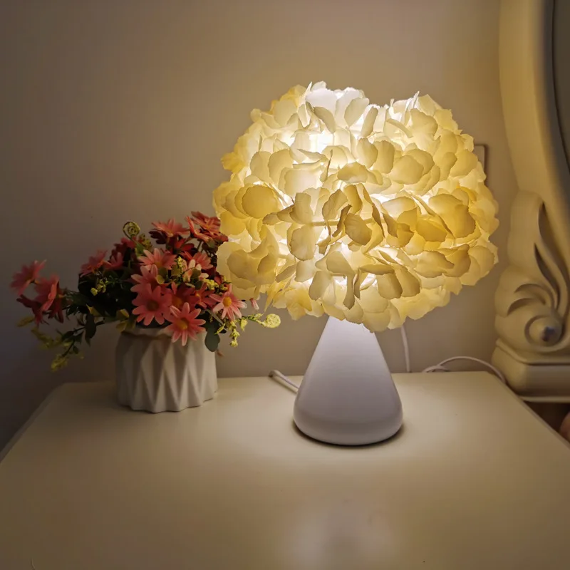 Simulation Blume Tischlampe Romantische Schlafzimmer Ornament Lampe Valentinstag Geschenk Hochzeit Dekoration
