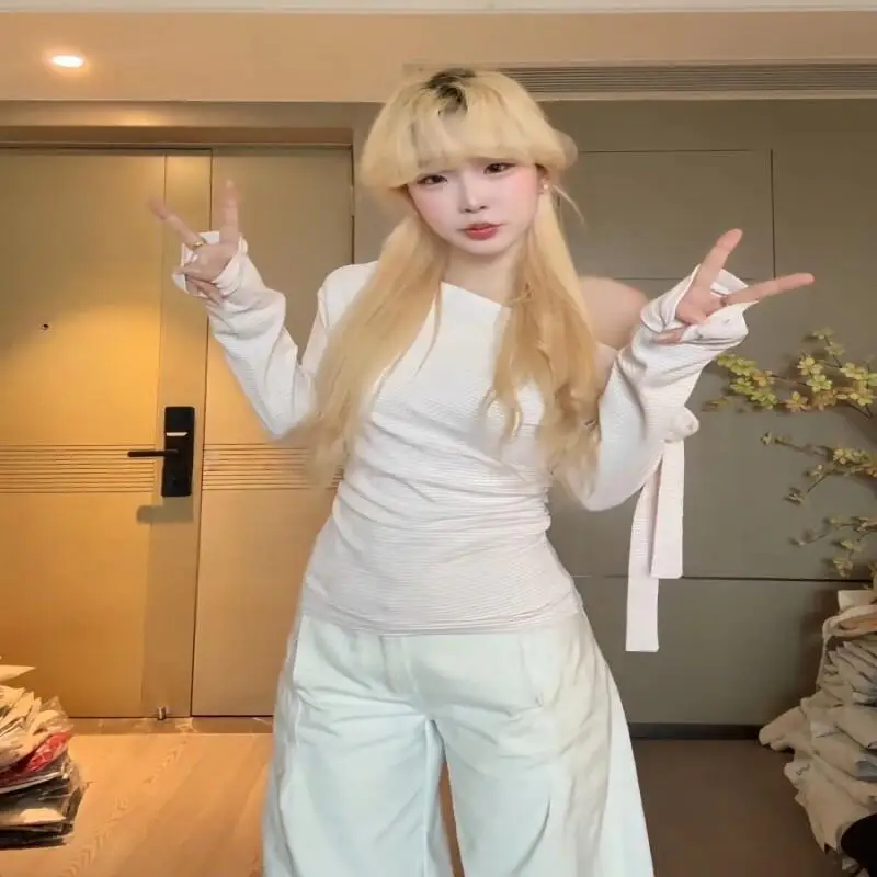 

Женский хлопковый пуловер с длинным рукавом, осенняя новинка, асимметричный воротник, с открытыми плечами, стройнящий, в ретро-стиле, в полоску