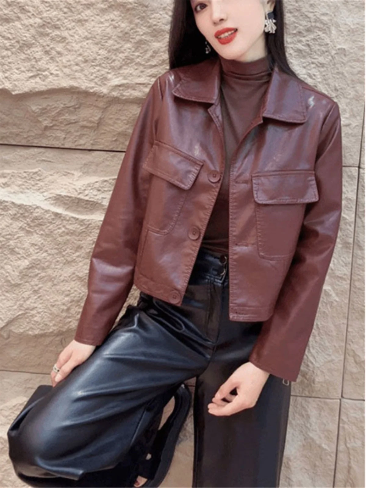 Jaqueta Feminina de Couro Macio e Moderna, Solta, com Gola Virada, Nova Coleção de Outono, Elegante e Casual para o Dia a Dia