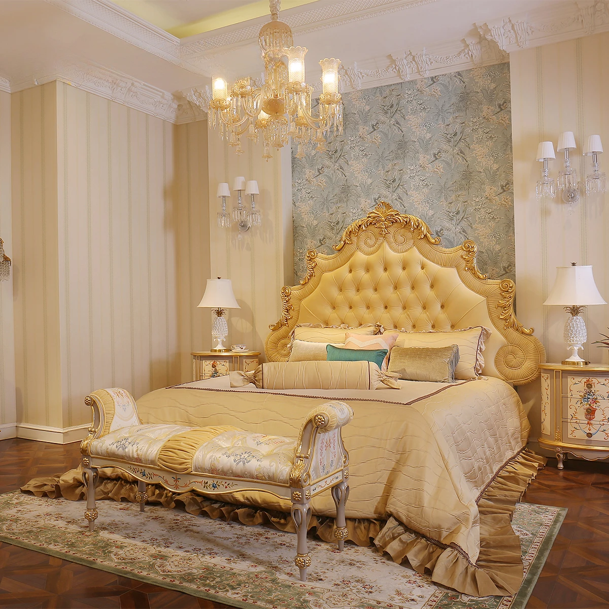 

Elegant Classical Design King Size Bed Frame Solid Wood High End Bedroom Furniture Set