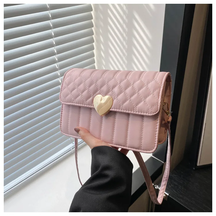 

Rhombus Chain Bag Bag Small Bag 2024 New Niche Versatile Fashion High-end Simple Messenger Bag Shoulder Small Square Bag