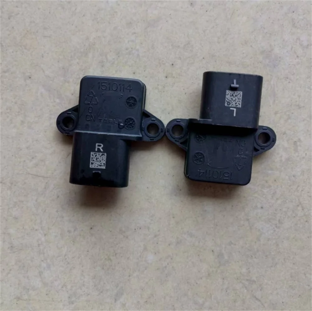 For Tesla Model 3 Model Y exterior door handle sensor LH 1510113-00-A RH 1510113-02-A