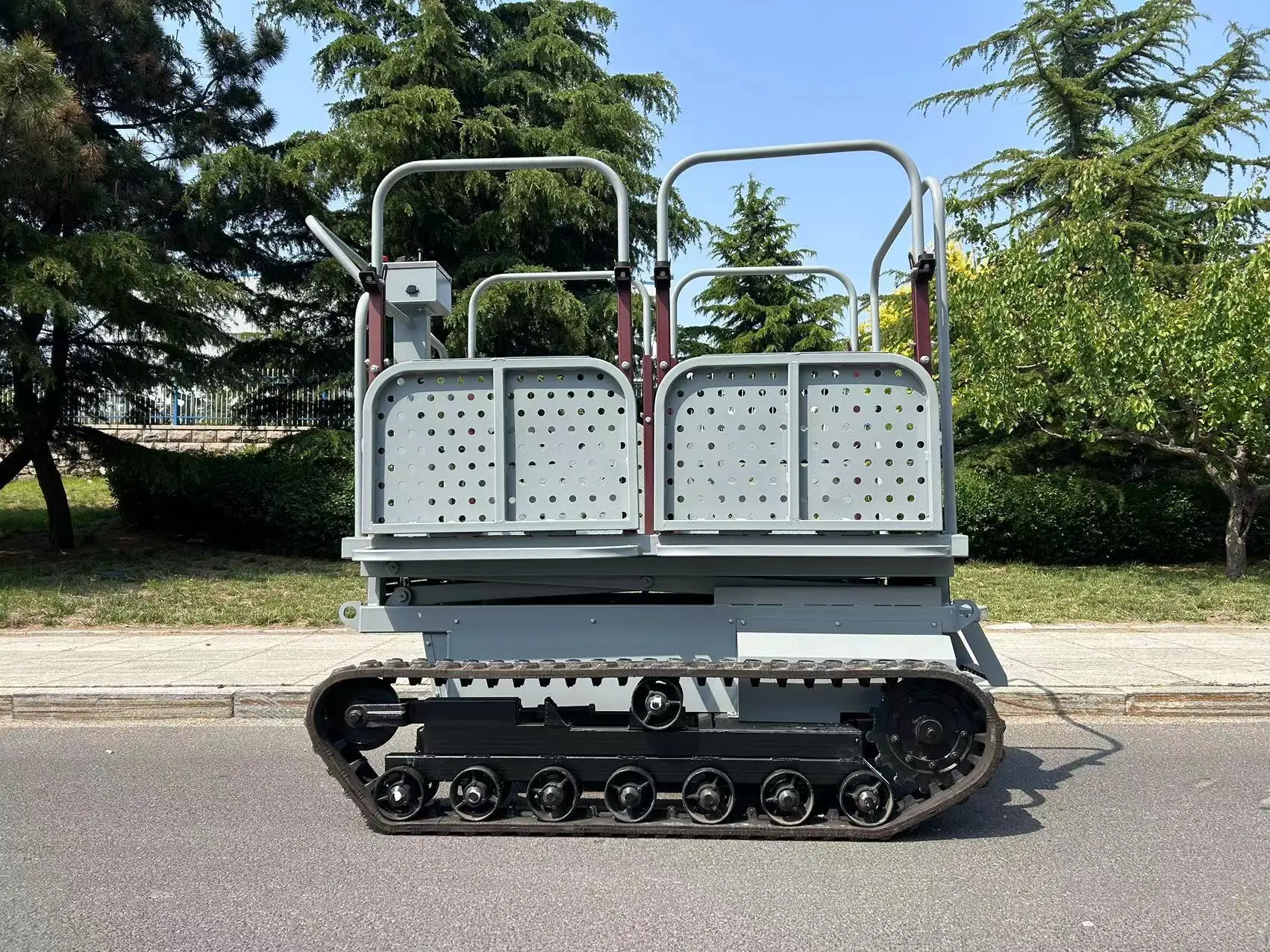 

hydraulic picking platform mini tracked dumper for fruit customizable orchard picker orange orchard