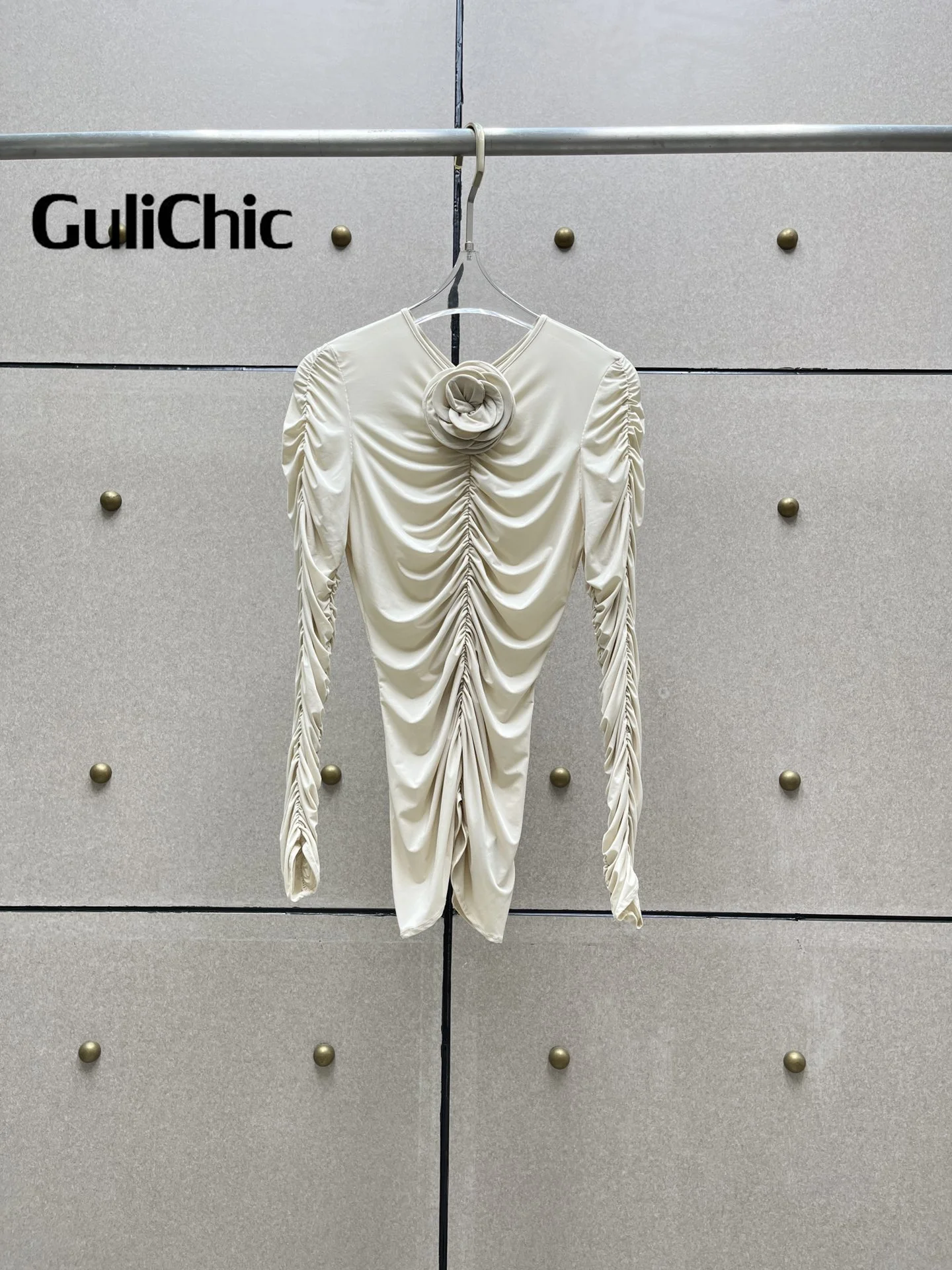 9.29 GuliChic Hot Girl Fashion Round Neck 3D Flower Slim Folds Blouse Or Draped Sexy Back Hook Buckle Stretch Skirt Set Women