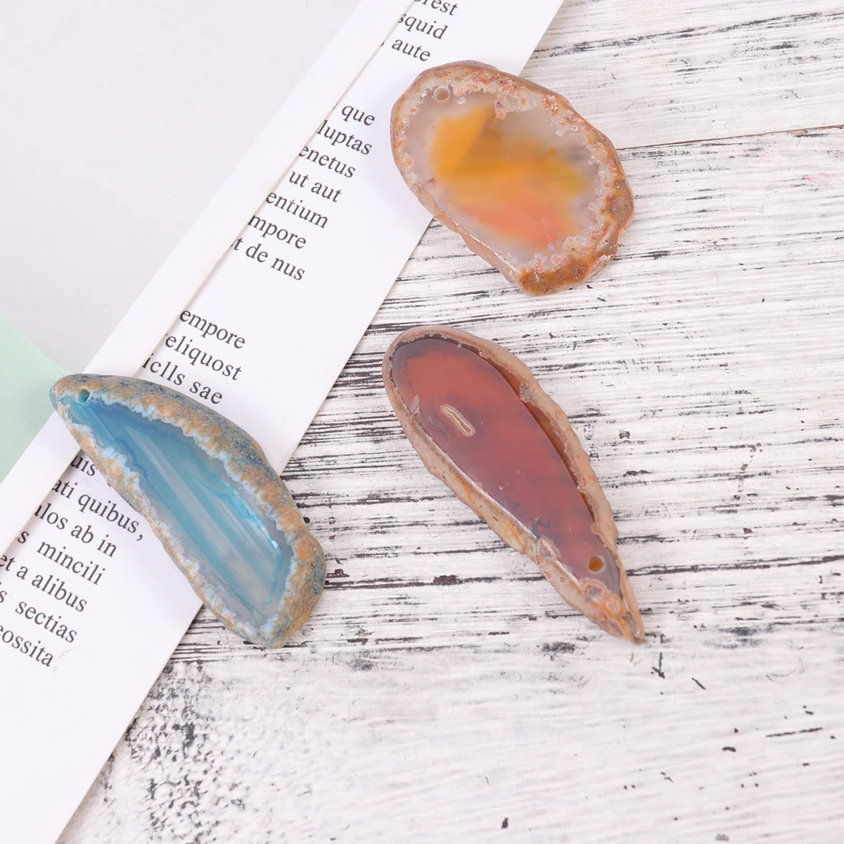 

20 Pcs Locket Sweater Chain Accessories Agate Slices Colorful Beautiful Natural Agates Wind Chime Pendants