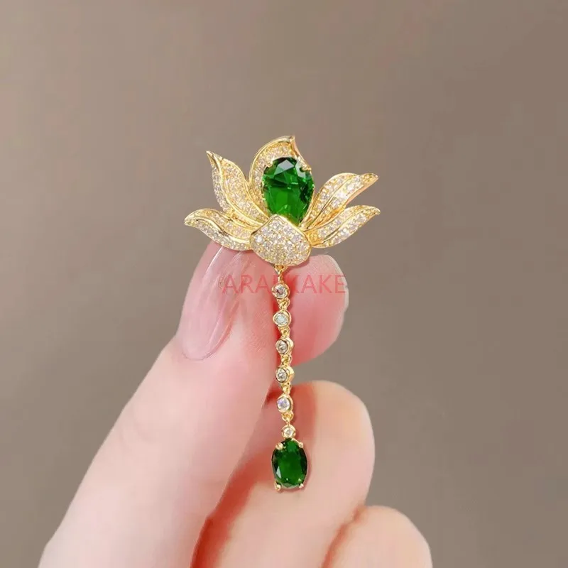 Nuova spilla in stile cinese cheongsam loto nappa pendente pendente decorazione spilla accessori
