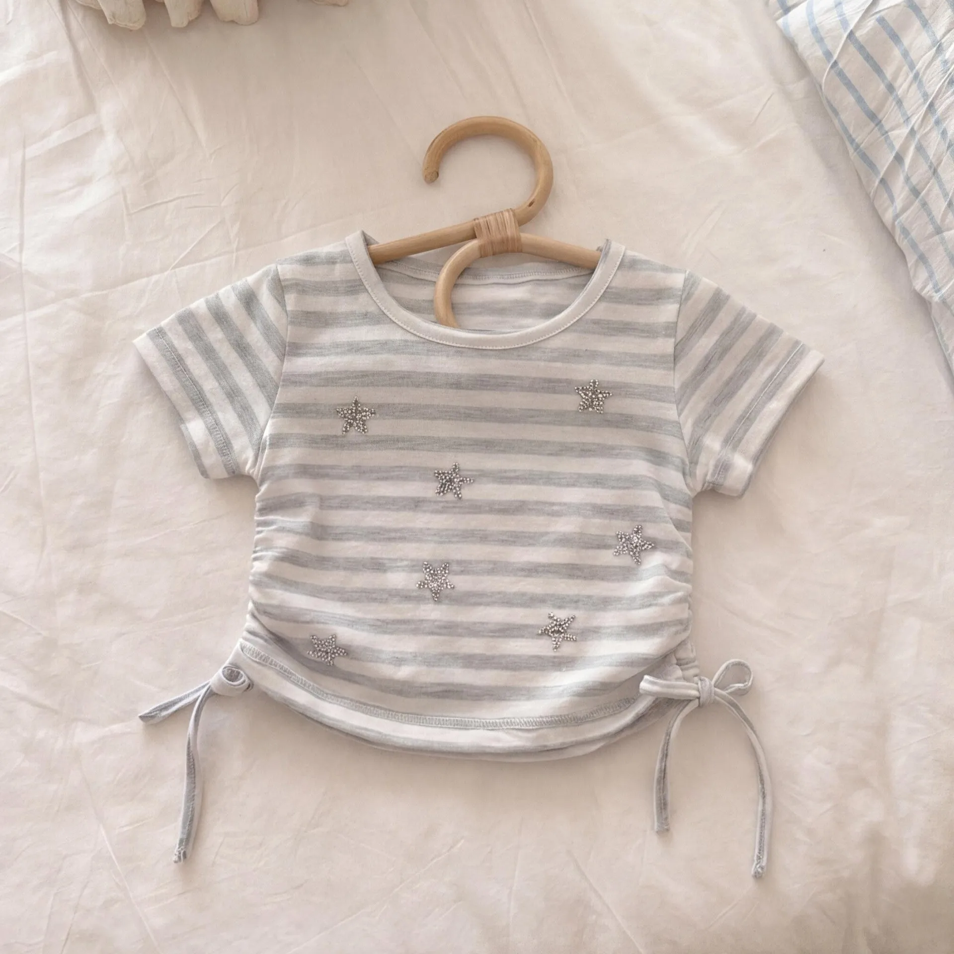 Girls' Set Diamond Star Deco Comfortable Summer New Children's Striped Drawstring Short Sleeve Top Micro Flared Pants 2 Piece