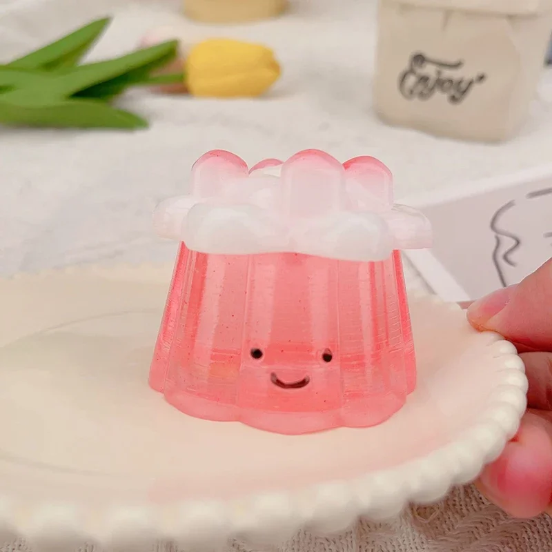 1 Pz Kawaii Cristallo Budino Torta Appiccicoso Spremere Giocattolo Morbido Realistico Gelatina Glitter Squishy Alleviare Lo Stress Giocattoli anti-stress Regalo Del Capretto