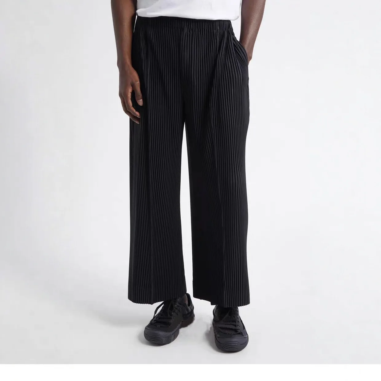 Miyake Fold New 2025 Spring Japanese Comfortable Wide Leg Pants for Men, Loose and Casual, with Extremely Simple Stitching Style
