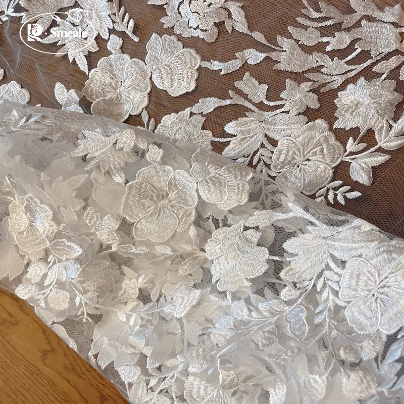 ウェディング用レース生地、刺繍花、ツウィッグドレス、レースメッシュ生地、DIY縫製アクセサリー、ホワイト