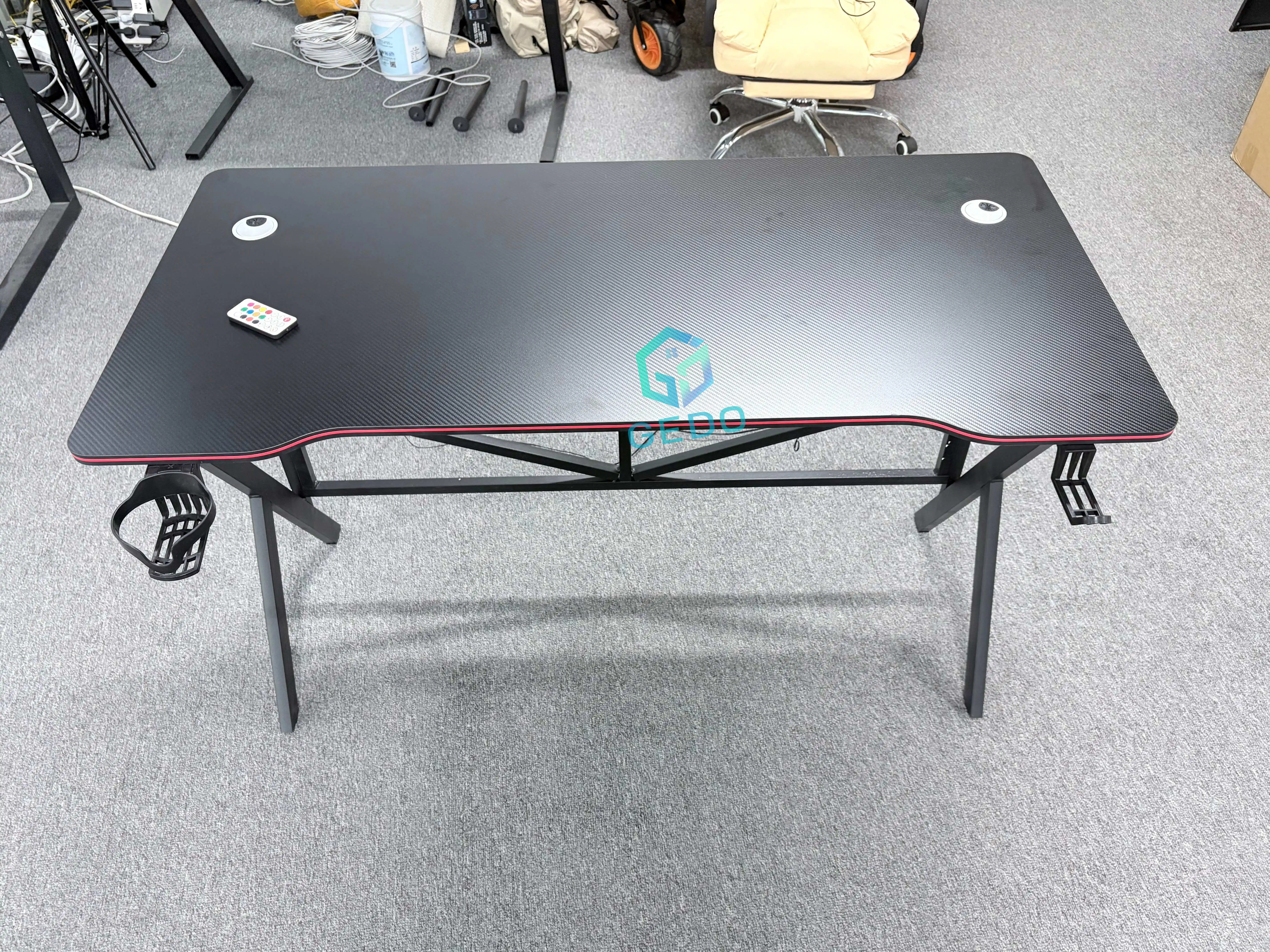 *-/ Best Quality Cup & Headphone Holder 15MM MDF Desktop Carbon Fiber Computer Desk RGB Gaming PC Table With LED
