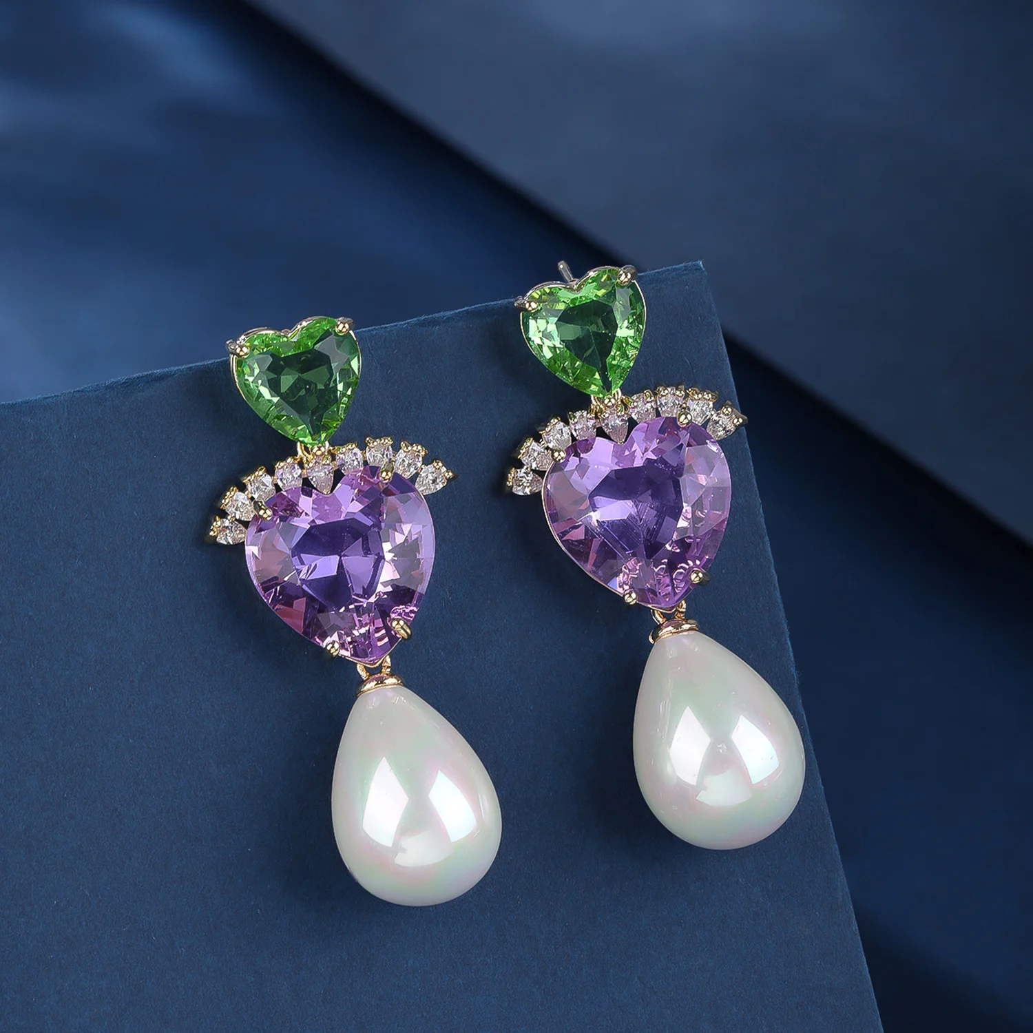 

Beautiful Cubic Zircon Pearl Chic Love Heart Charm Drop Earrings for Women Party CE12135