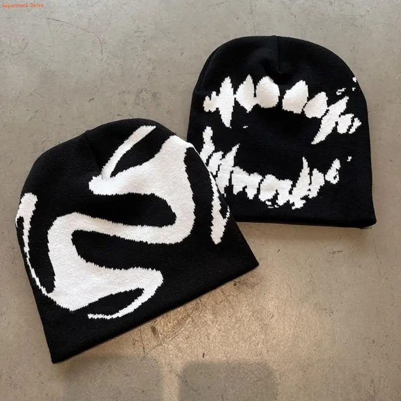 Q5WE Knitted Jacquard Gothic Pattern Hat Students Outdoor Cycling Skiing Hat Christmas Winter Keep Warm Hat for Couple