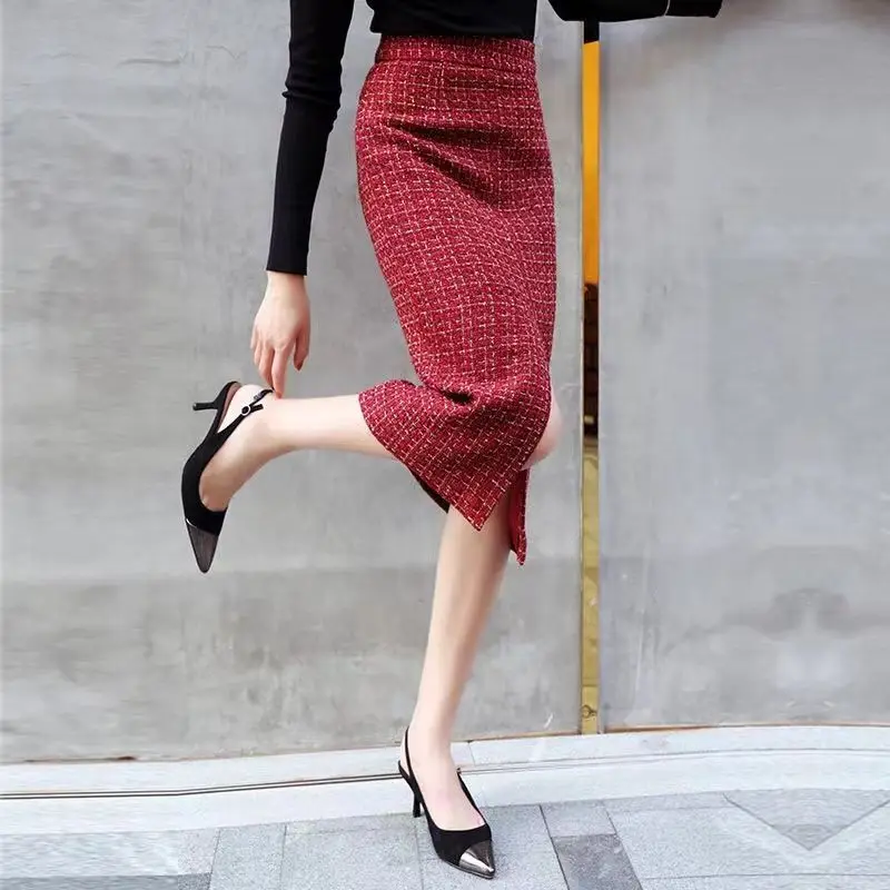 

2023 Women Spring Autumn Fashion High Waist Woolen Skirts Female Long Plaid Slim Skirts Ladies Split Package Hip Skirts U432