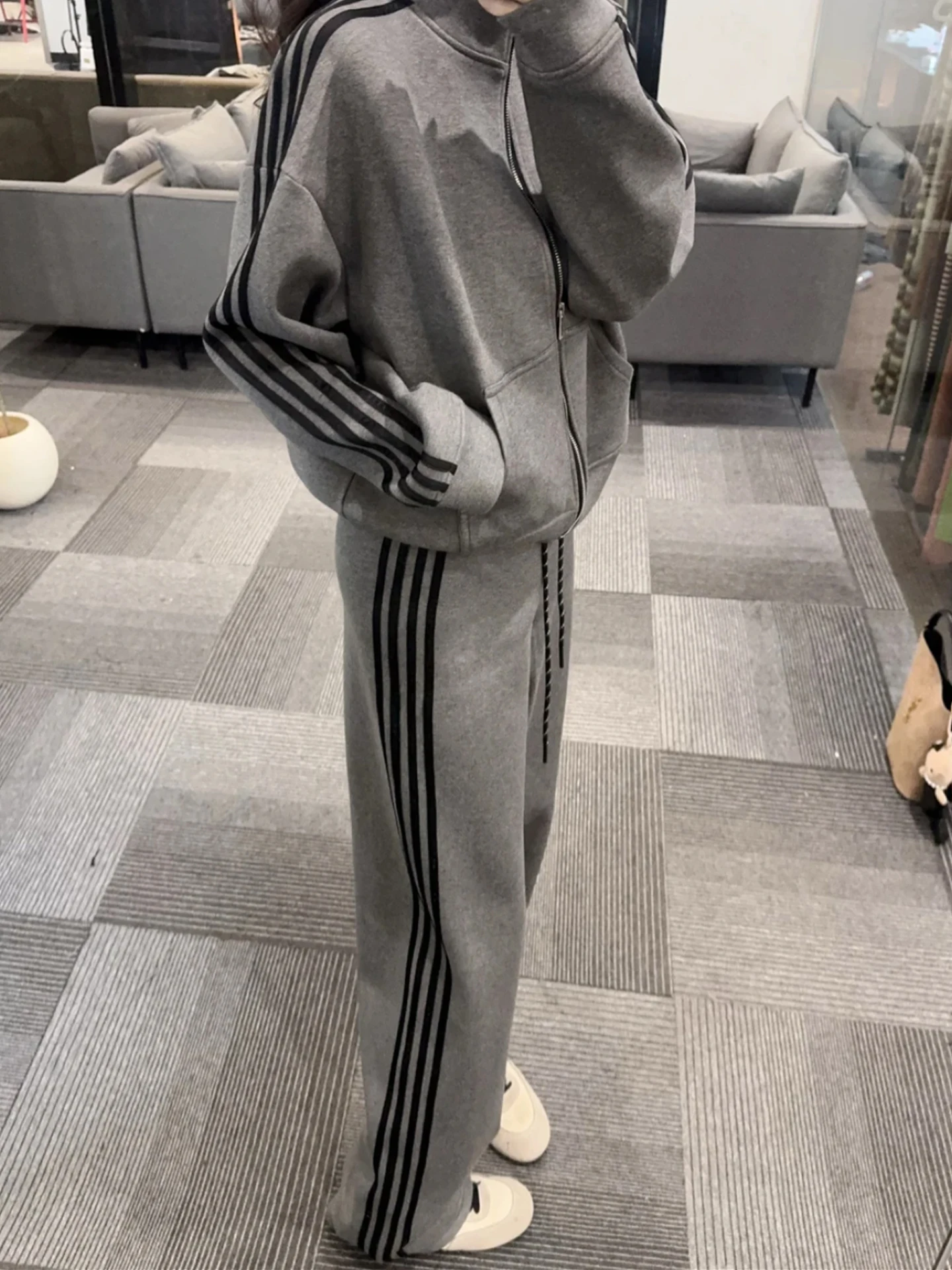 

American Style Grey Casual Hoodie Set Women's Autumn Winter Striped Fleece Wide Leg Pants Two Piece Set High Waist Long Sleeve