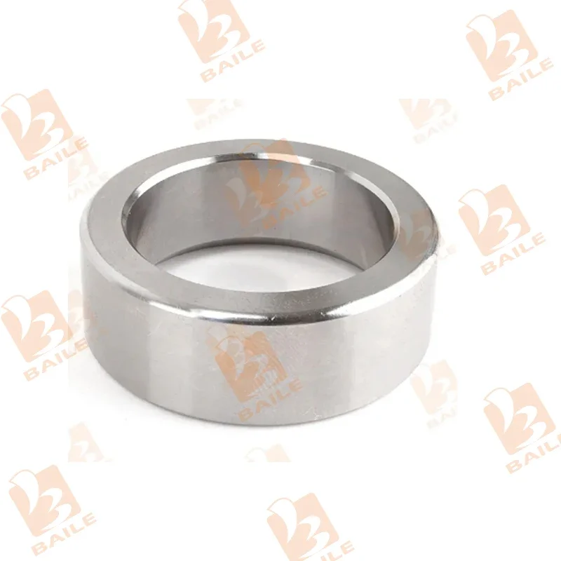 

For Kubota D722 Front Crankshaft Sleeve15841-23250 Engine Parts