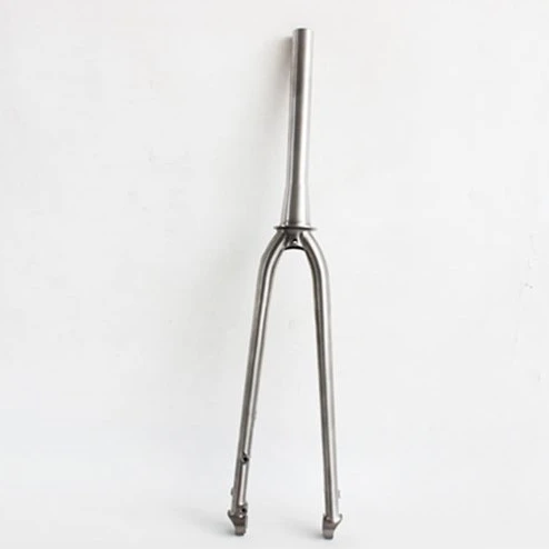 

Titanium Grade 9 Bike Rigid Fork 700C Thru Axle Fork with Taper Leg Tube