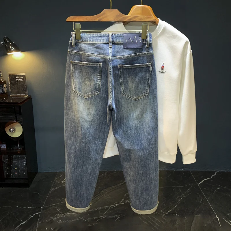 Jeans larghi taglie forti da uomo, design a gamba dritta lavato retrò, pantaloni da uomo di nuova tendenza della moda autunnale 2025