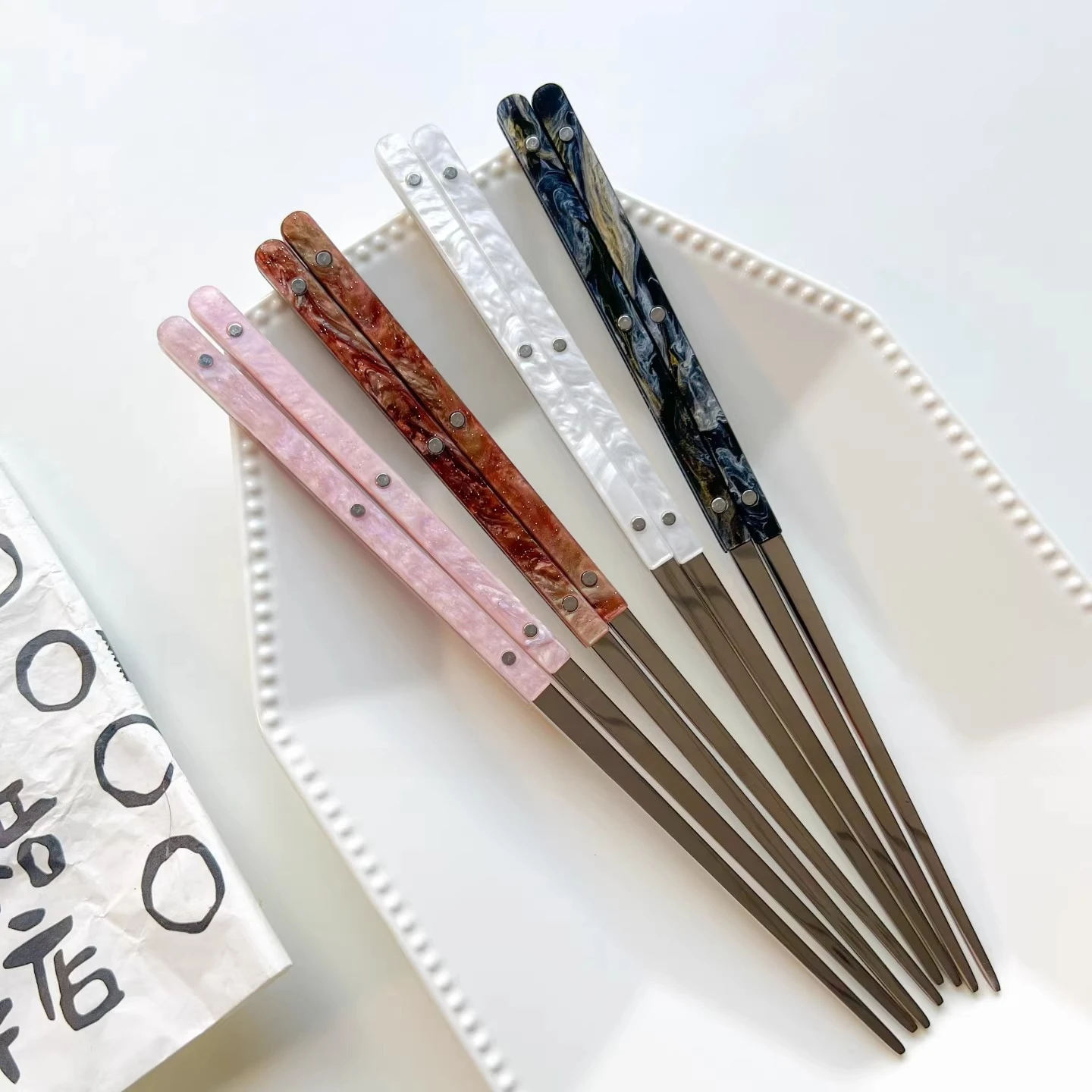 304 Stainless Steel Antibacterial and Mildew Resistant Chopsticks Glass Patterned Tableware New Home Anti Slip Public Chopsticks