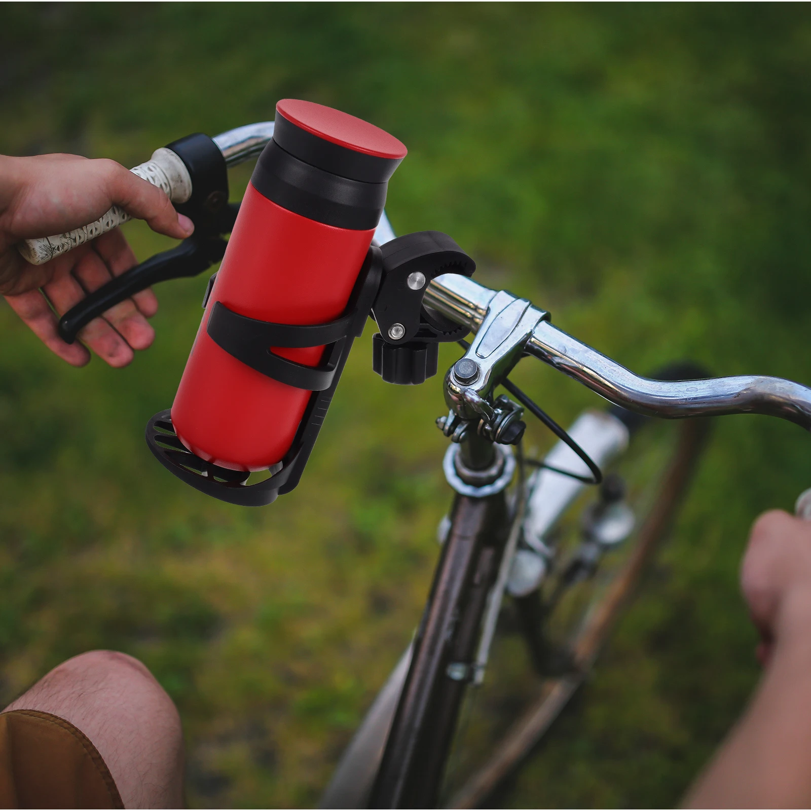 

Universal 1PC Water Bottle Cage Quick Release Mount for Mountain Bike Cup Holder Easy Install No Drilling for Road