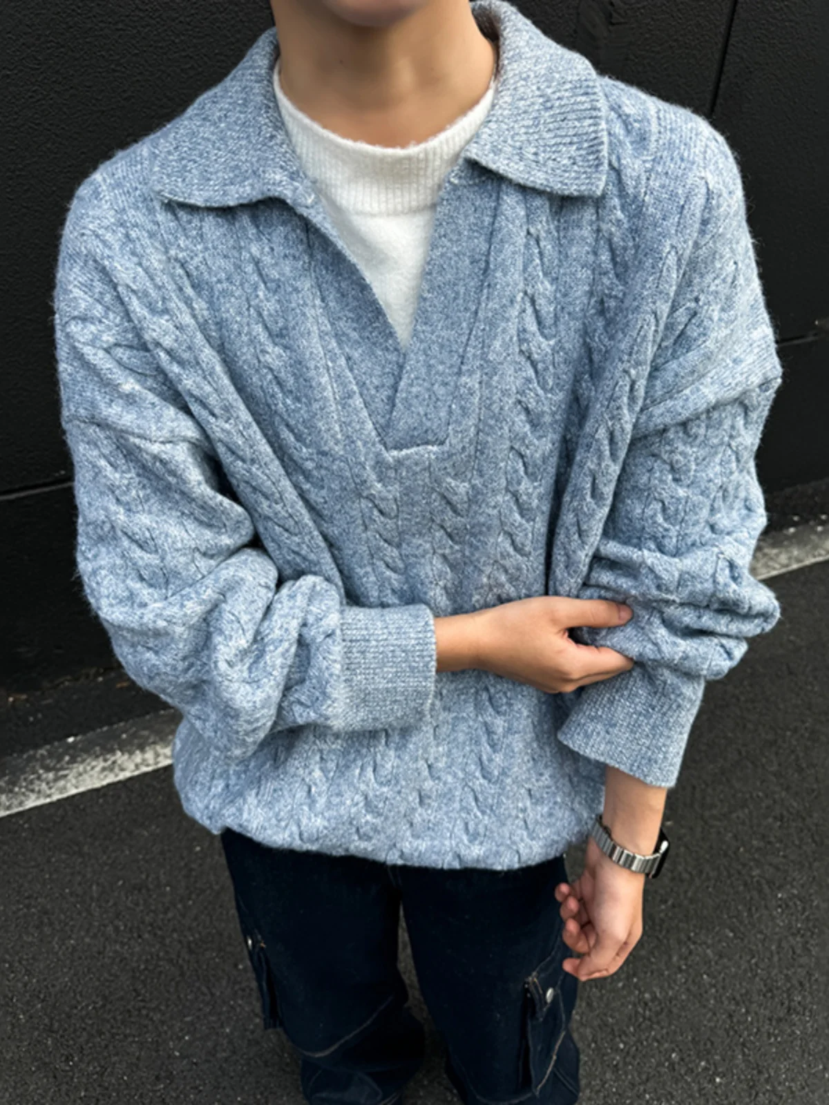 

Men's Knitted Long Sve V-Ne Pullover Thiened Winter Faion Casual Sle Blue Mist Twist Yarn Sweater Comfortable Poly...