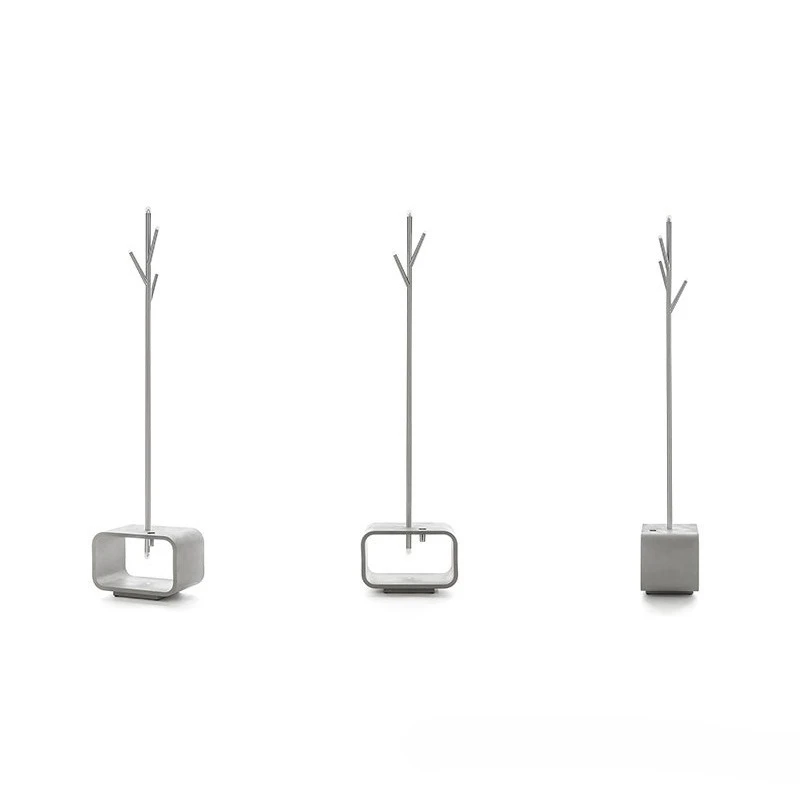 

Italian floor to ceiling coat rack, villa model room living room hanger