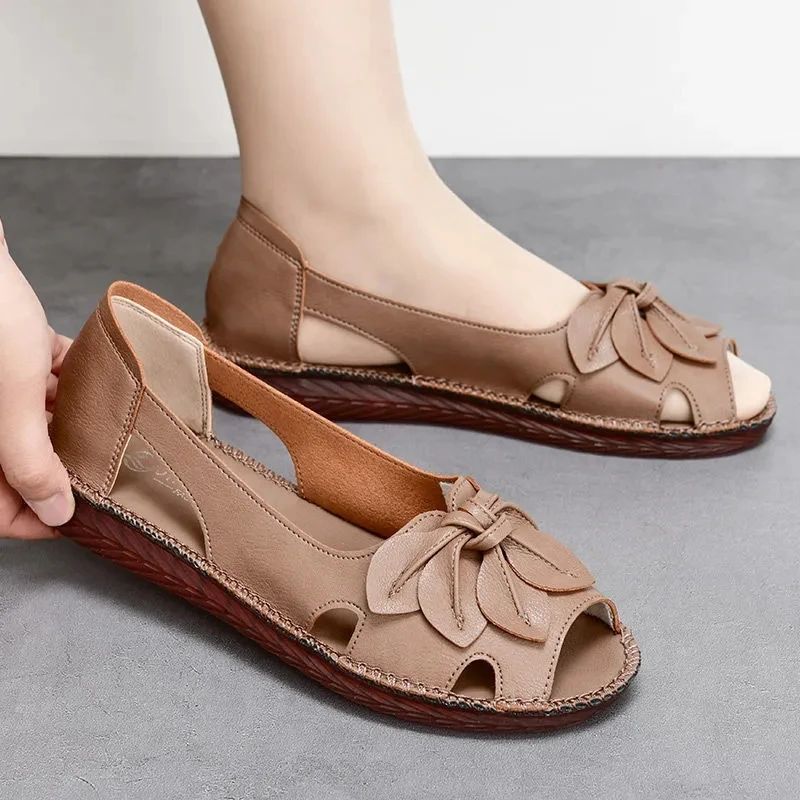 Luxury Middle-age Woman Soft Leather Shoes Women\'s Sandals Summer 2024 Plus Size 42 Wide Leg Mom Casual Walking Peep Toe Shoes