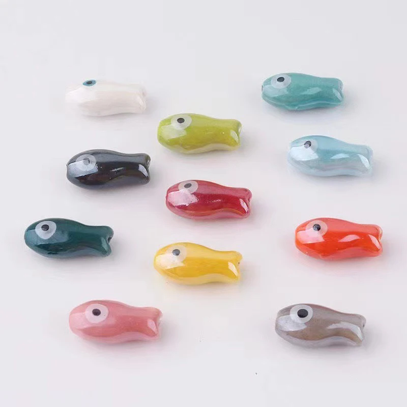 Abalorios de peces pequeños de estilo Retro, cuentas sueltas de cerámica, espaciador para fabricación de joyas, accesorios de pulsera artesanales hechos a mano, 10 piezas