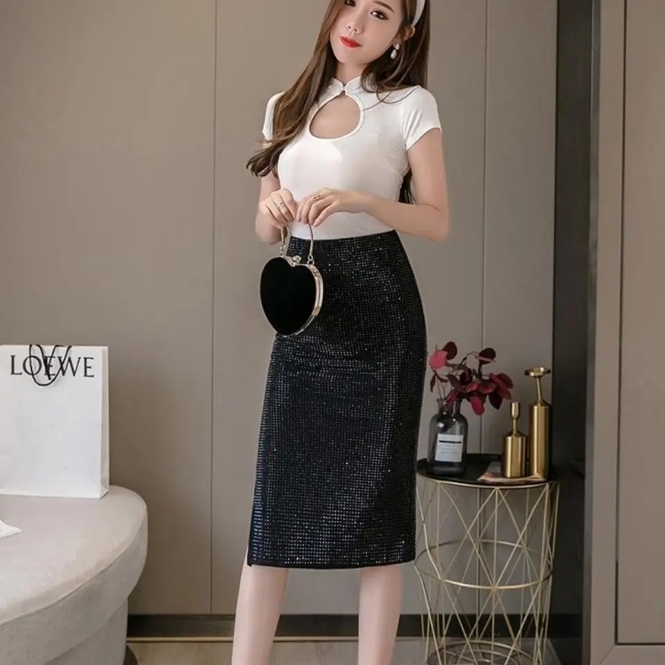 Spring/Summer Korean Edition Sequin Elastic High Waist Mid Length Skirt Sparkling and Versatile Wrapped Hip Skirt for Women P659