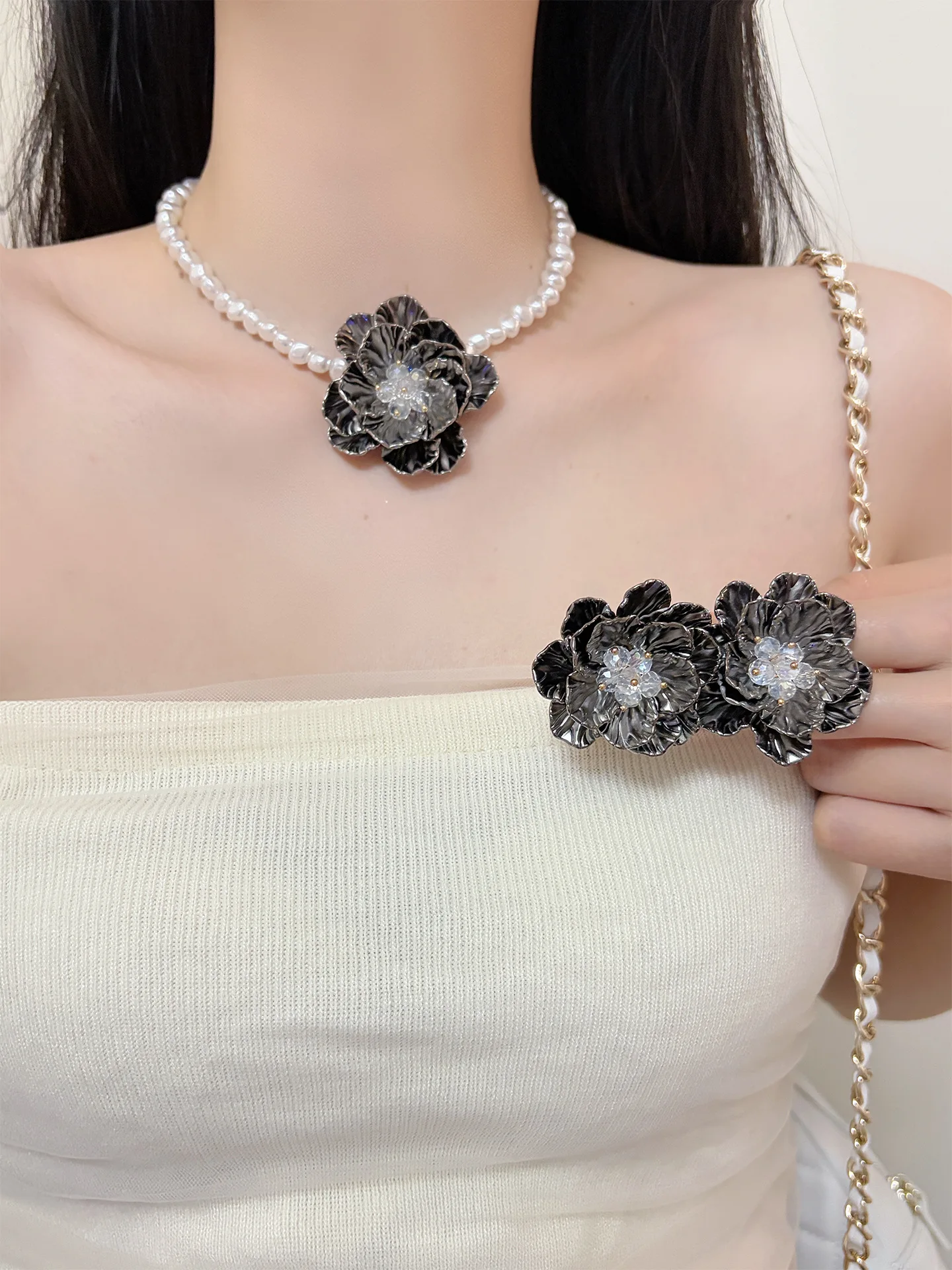 colar-de-perolas-com-flores-estilo-vintage-frances-acessorio-feminino-versatil-e-elegante-colar-choker-de-luxo-leve