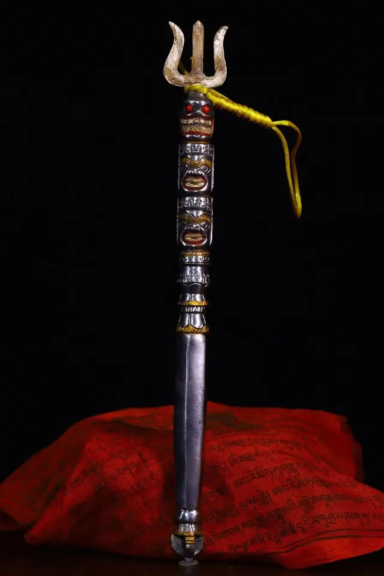 11 "antiguo Tiantie cinabrio cráneo Mahakala cabeza Dorje Vajra Phurpa amuleto Dharam salón de adoración casa de ciudad