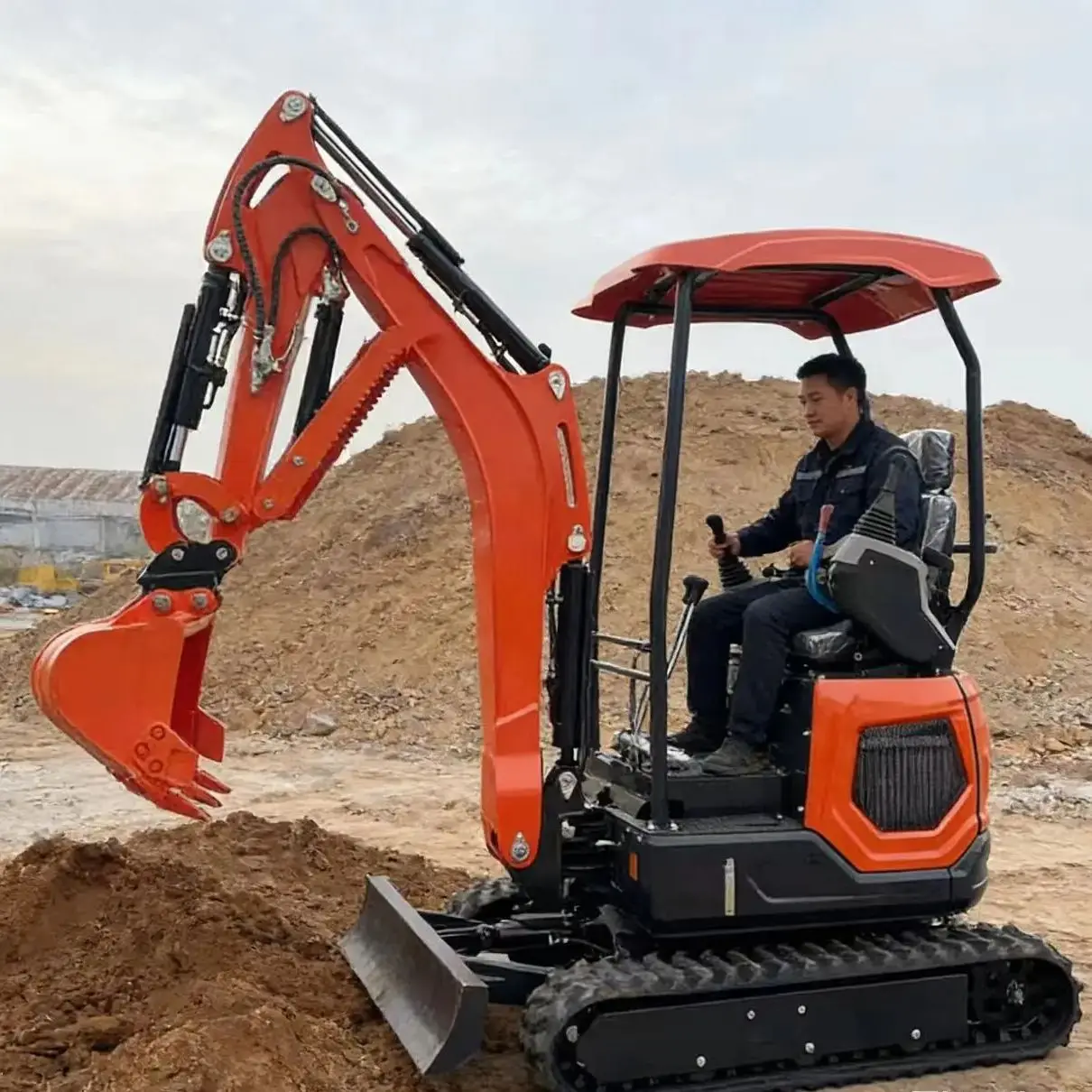 

Hot 1.8 Ton Mini Crawler Excavator Customized CE EPA Engine Factory Price Digger With Canopy