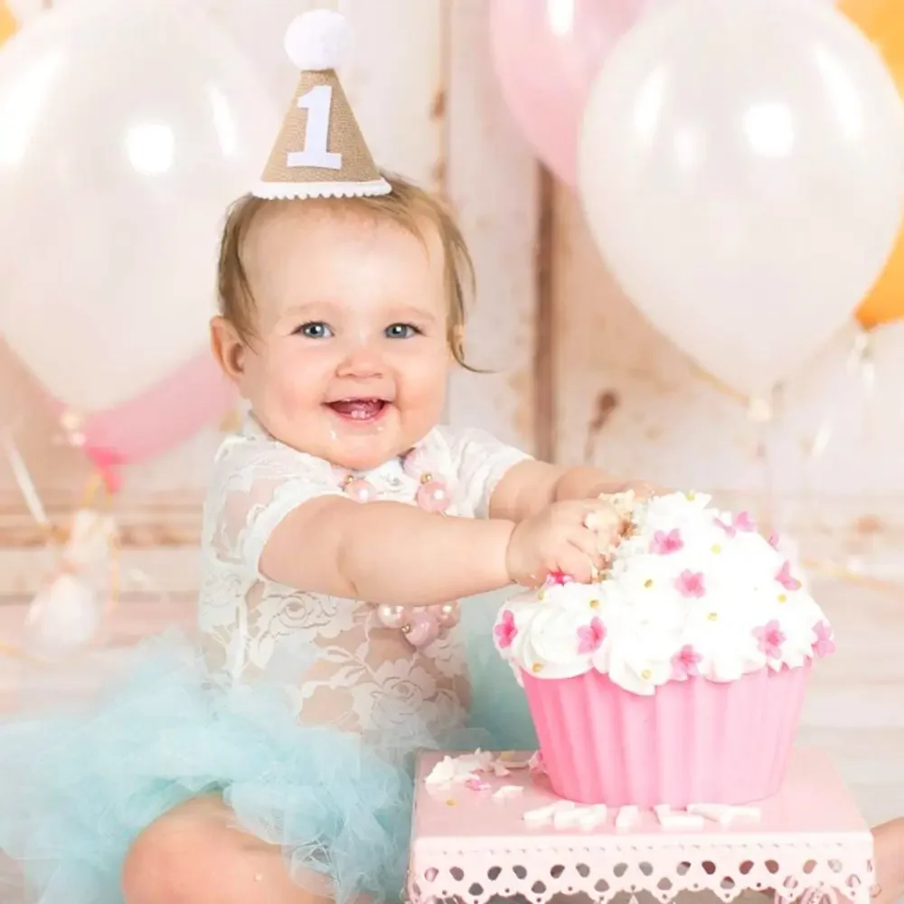 Chapeau créatif en toile de jute pour bébé, fournitures de fête d'anniversaire, chapeaux de cône faits à la main, lin mignon, festival, 1 an, 2 ans, 3 ans, 5 pièces