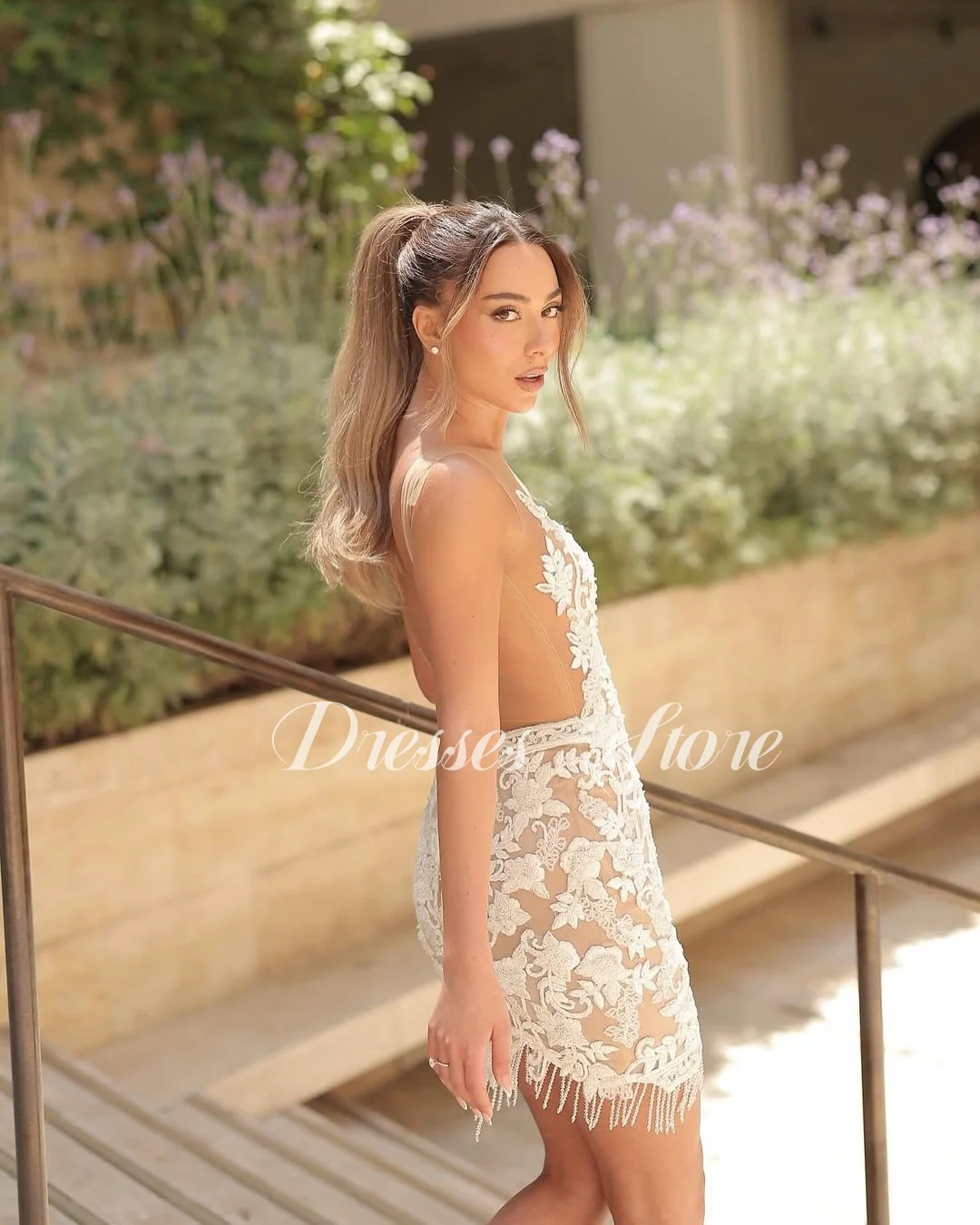 MD 2025 New Exquisite Short Wedding Dresses Mini V-Neck Sleeveless Charming Sexy Lace Bridal Gowns vestidos de fiesta Customized
