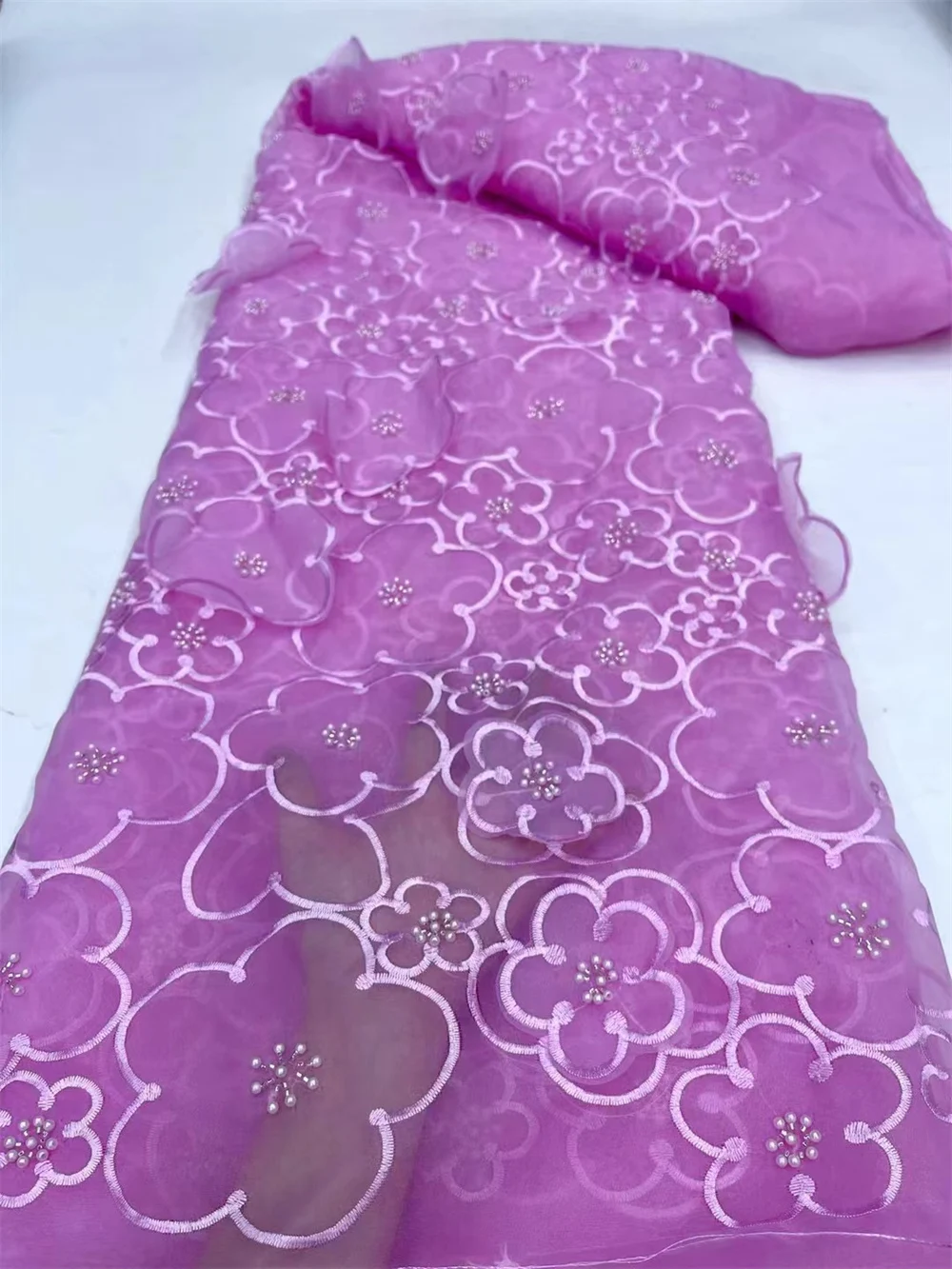 Weißer Luxus afrikanischer 3d Blumen spitzens toff hochwertige bestickte nigerian ische Spitzens toffe 5 Meter für Frauen Party kleid