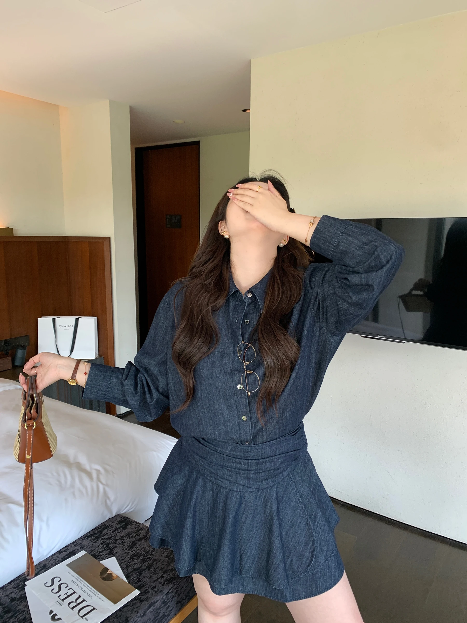 

Комплект из irt и юбки больших размеров, плиссированная юбка в стиле ретро и облегающая джинсовая юбка, женский ансамбль Faion, осень 2025 г.