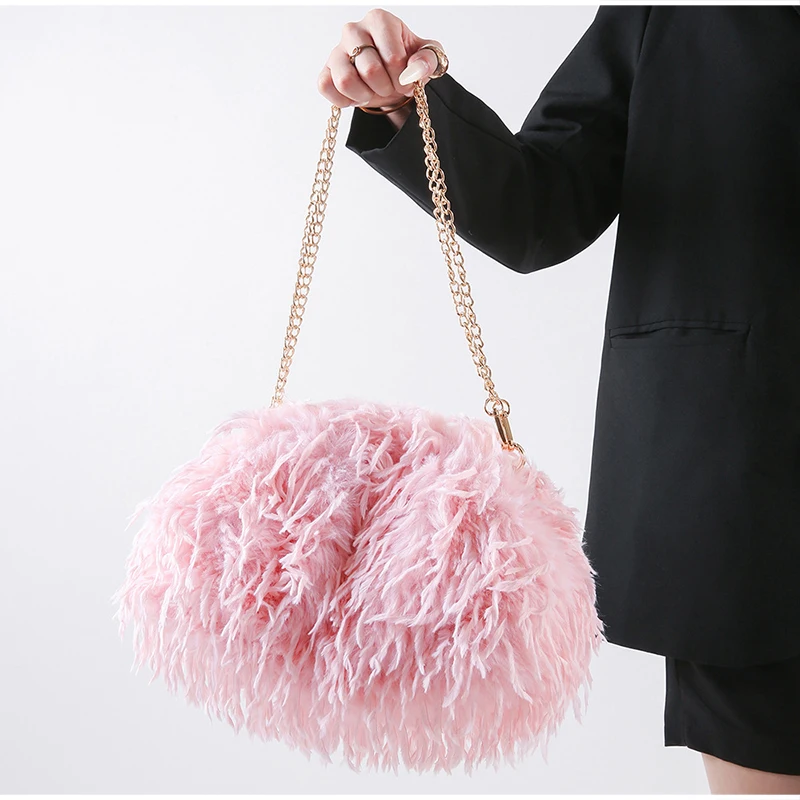 Lockige, flauschige Kunstfeder-Plüsch-Umhängetasche mit Kette, Damen-Clutch mit Falten-Design für Partys und Abendveranstaltungen, Herbst/Winter – Detail 4