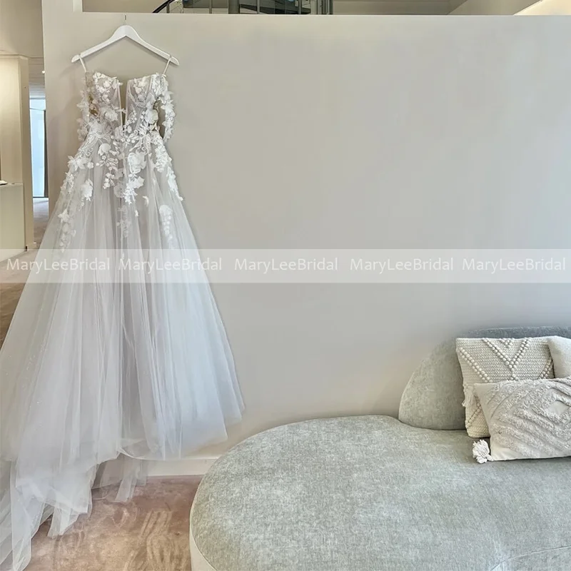 

Fairy A-line Tulle Wedding Dress with Straps V-neck Corset Bodice 3D Floral Applique Bridal Gown Vestido De Casamento Customized