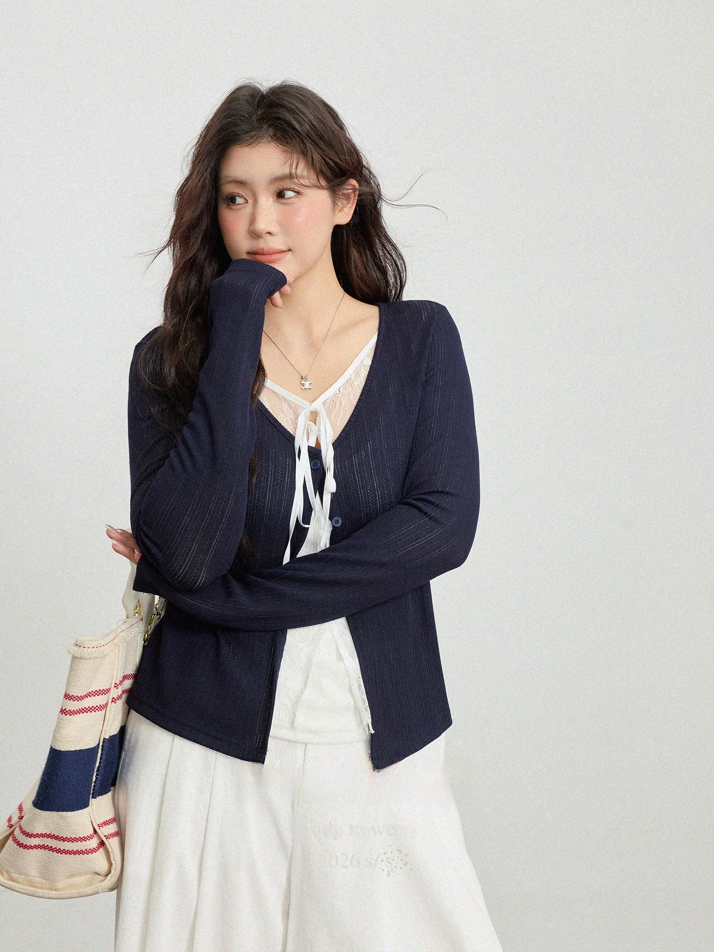 

plus Size Women's Spring Fashion V-Neck Lace Splice Slimming Long Sleeve T-Shirt Mock Two-Piece Style French Style Body Shape