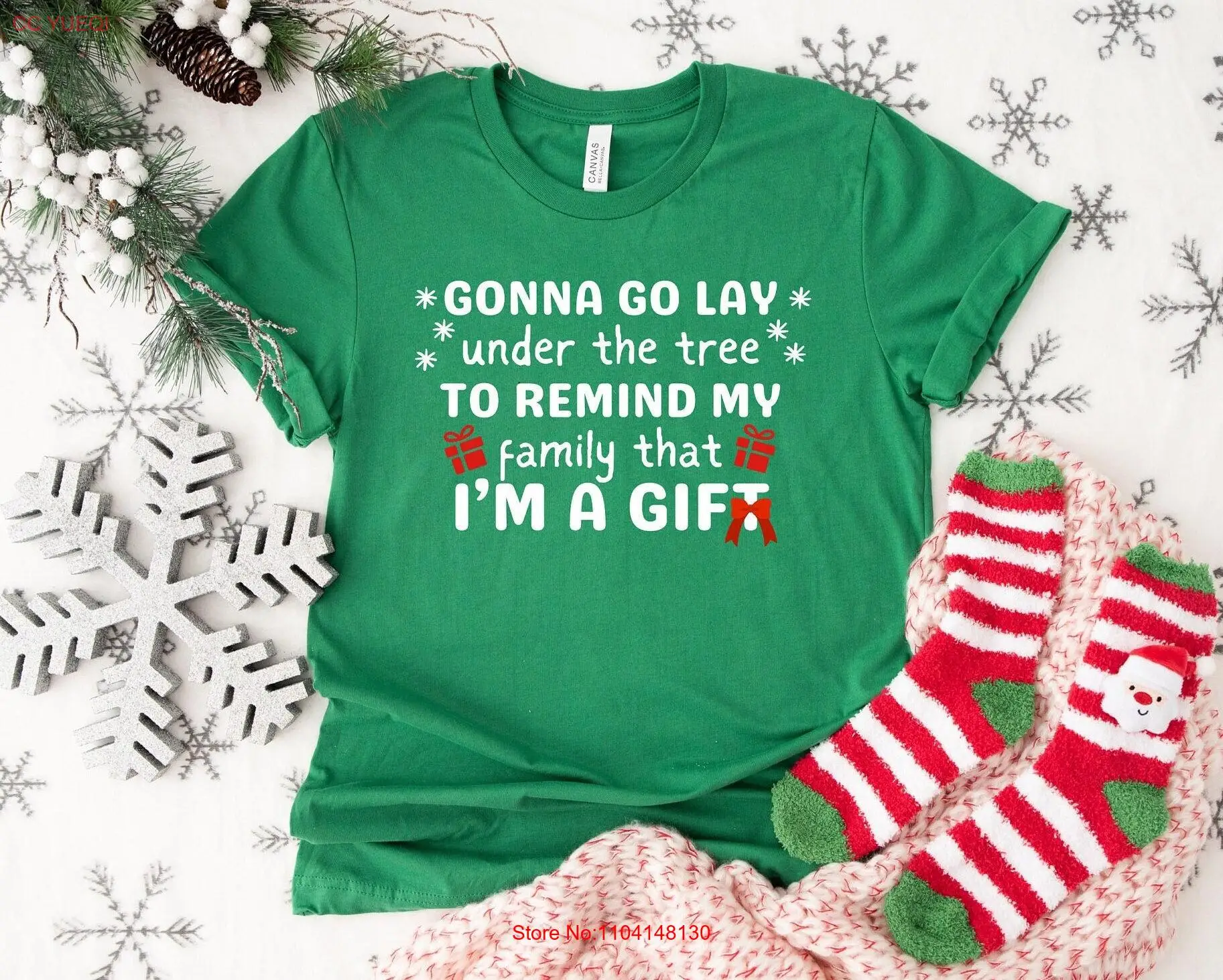 Gonna go Lay under the Tree to Remind my Family that I'm a GifT T Shirt Funny Christmas long or short sleeves