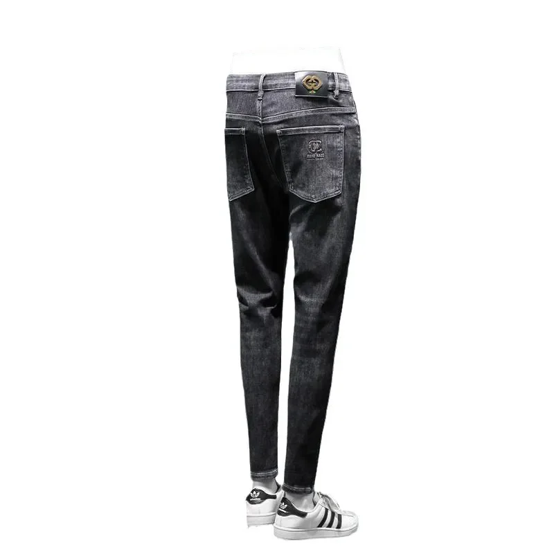 عارضة الأسود المطبوعة المطرزة سليم صالح الرجال الجينز مرونة الصيف نمط جديد الراقية أزياء العلامة التجارية بسط الدينيم السراويل