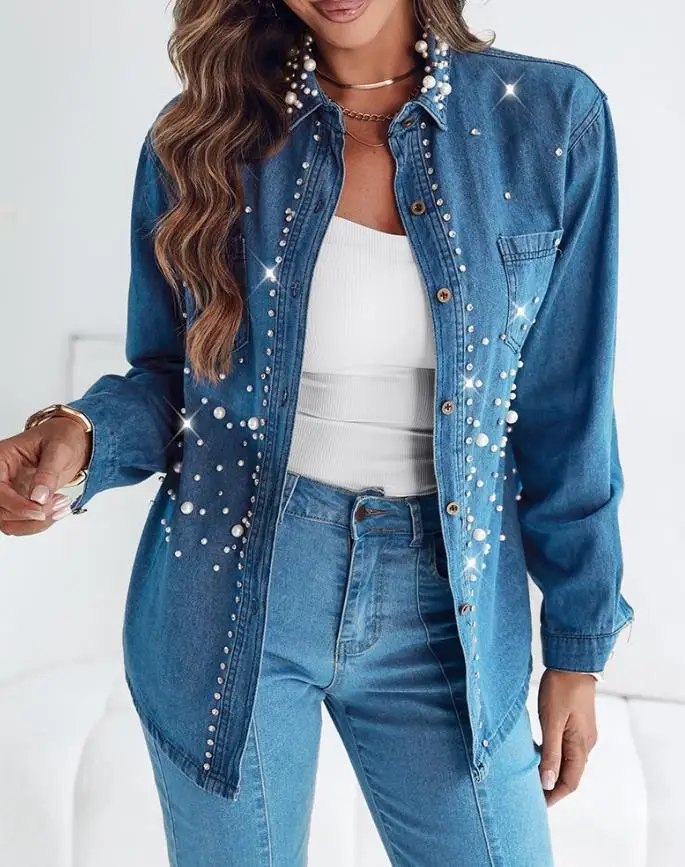 2025 Pearl Rhinestone Decoration Lapel Button Front Denim Shirt Autumn New Style Women's Fashionable Casual Denim Shirt Jacket