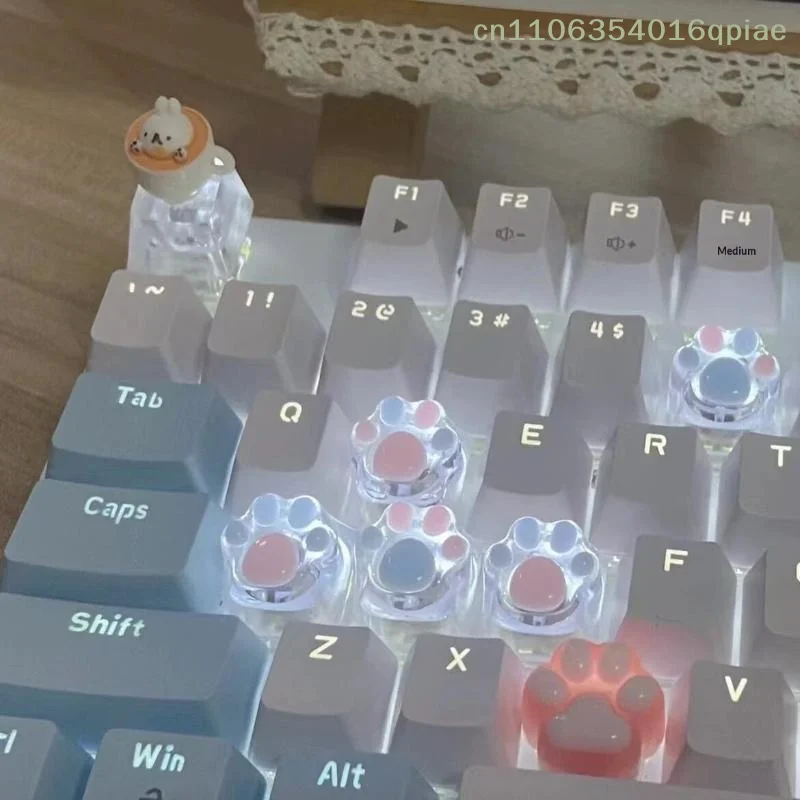 1 Pc Handmade Translucent Pink Blue Cat Claw Resin Keycaps Cross Axis Mechanical Keyboard Keycap Decoration ESC WASD Keycaps