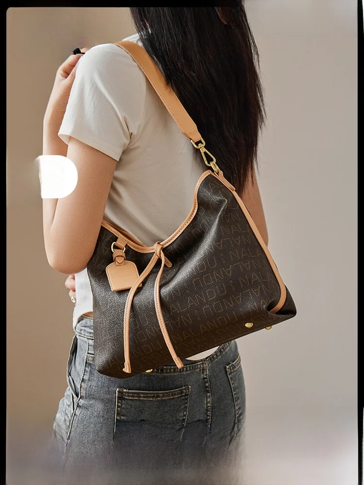 

Nalan Du большая сумка-тоут Capaci, женская пригородная сумка через плечо Briti Sle, полиэстер, застежка-молния, повседневное использование